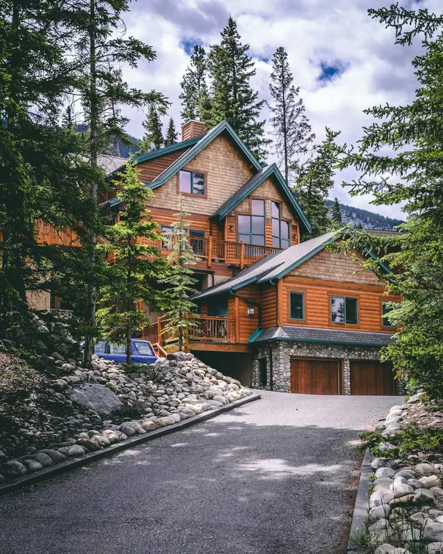 Lockwood.Homes Premium Domain